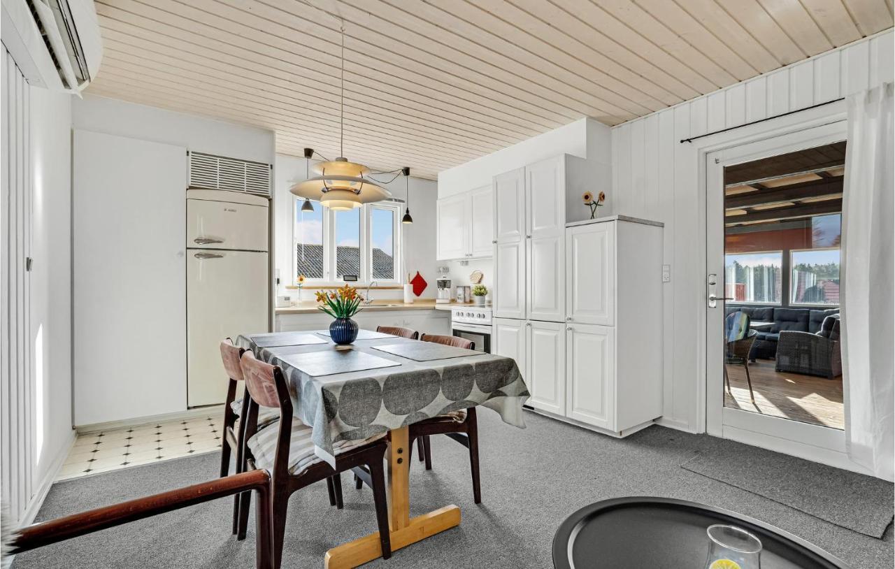 3 Bedroom Lovely Home In Give Uve エクステリア 写真